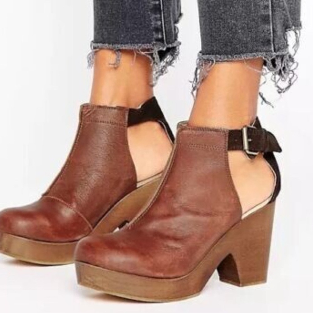 Free People Brown Leather Mules with Buckle